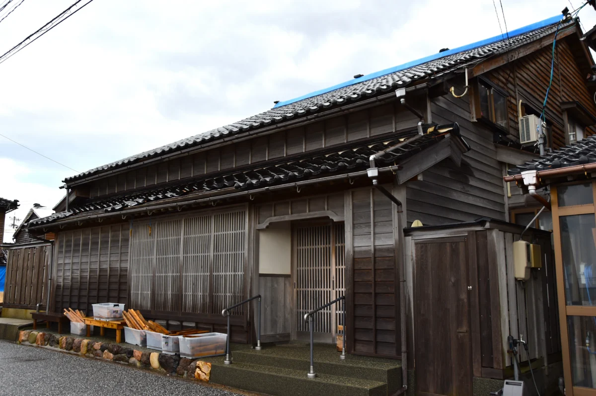 黒島らしい建物がゲストハウスに生まれ変わっている