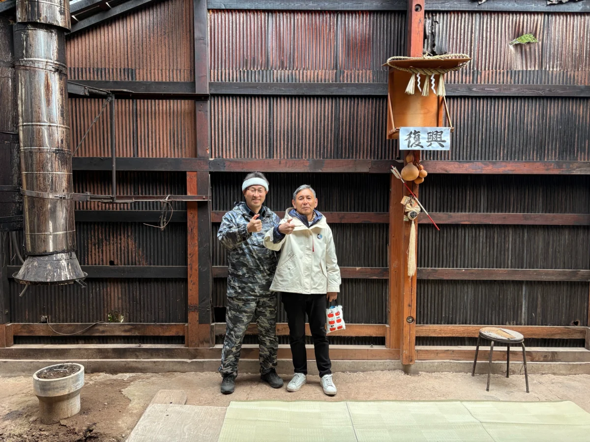 ノトハハソ（旧：大野製炭工場）　大野長一郎様と共に