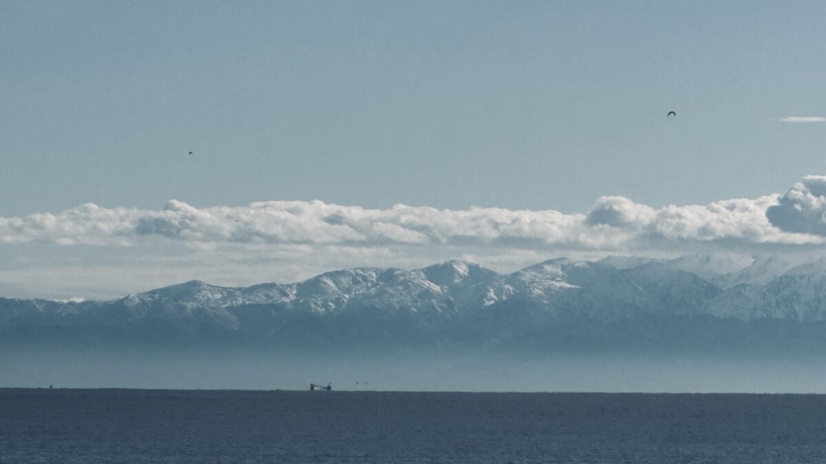千手院から望む立山連峰（森本さん提供）