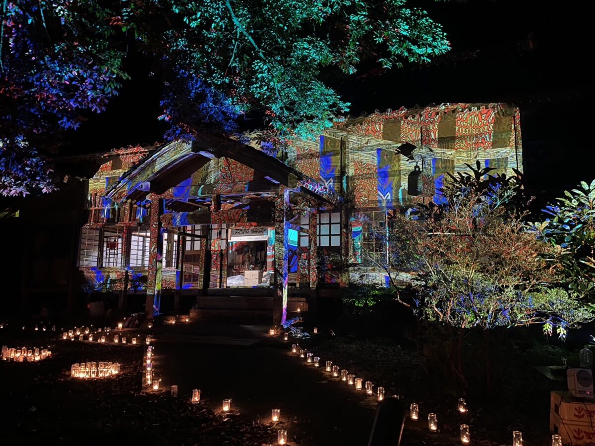 千手院で開催されたキャンドルナイト＆スカイランタンイベント（森本さん提供）