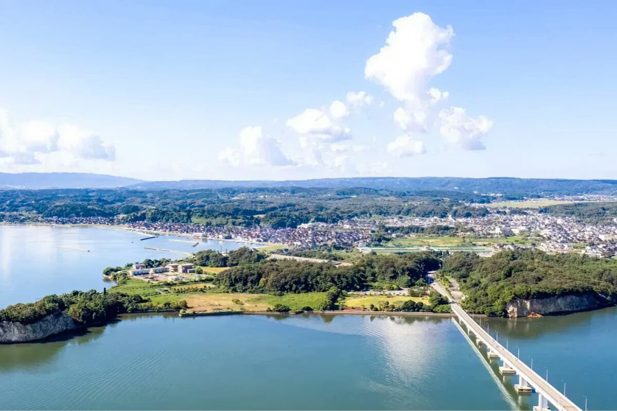 牡蠣養殖が盛んな七尾湾