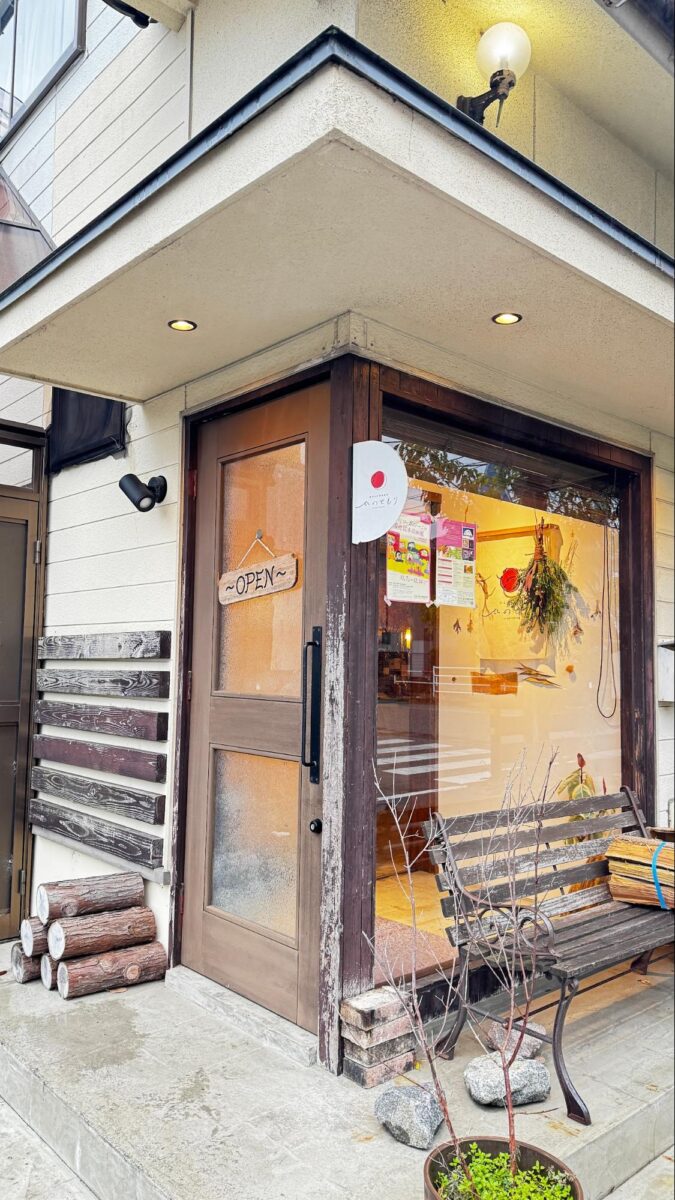 名前のとおり、地域の人々の灯になった「ひのともり」