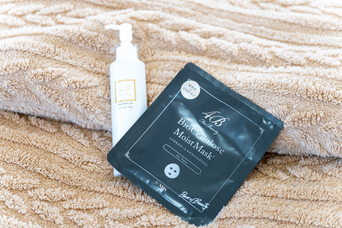 顔への照射後に使用する鎮静パック。脱毛中にケアも同時に進められる