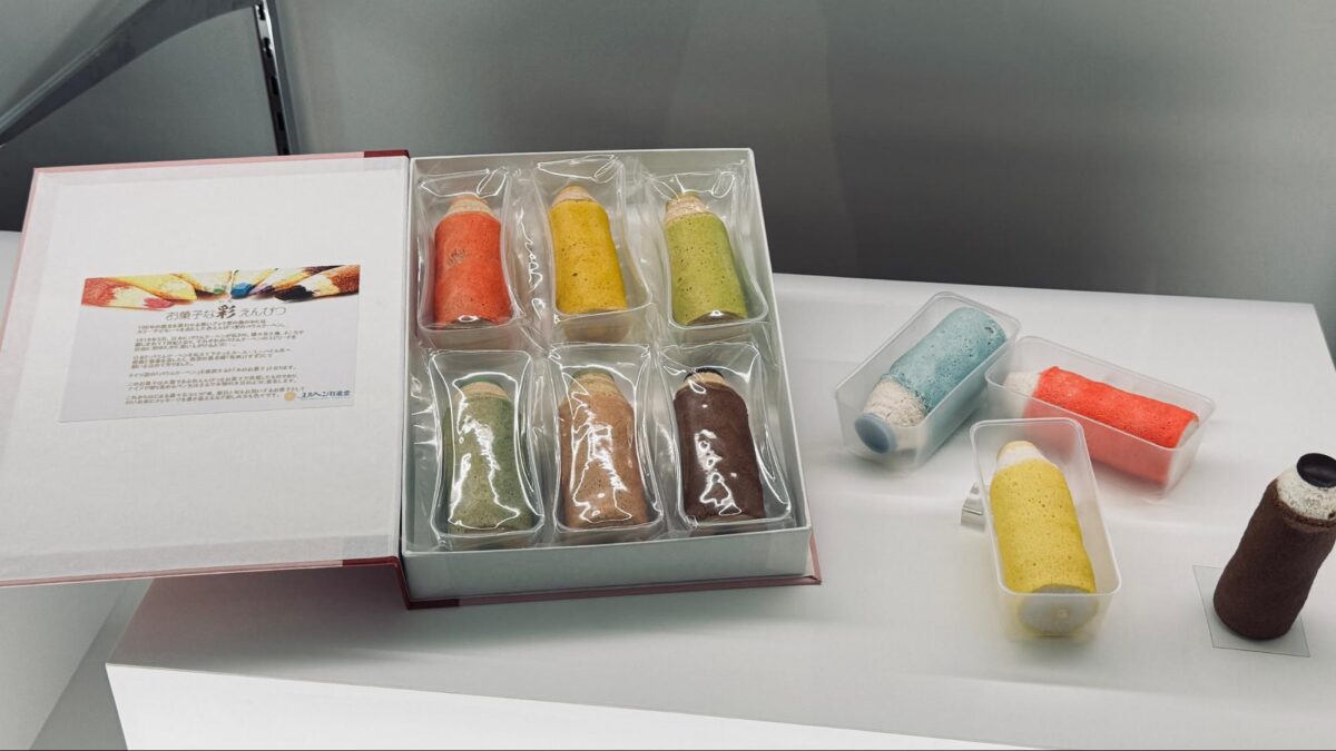メルヘン日進堂の人気商品のひとつ「お菓子な彩えんぴつ」