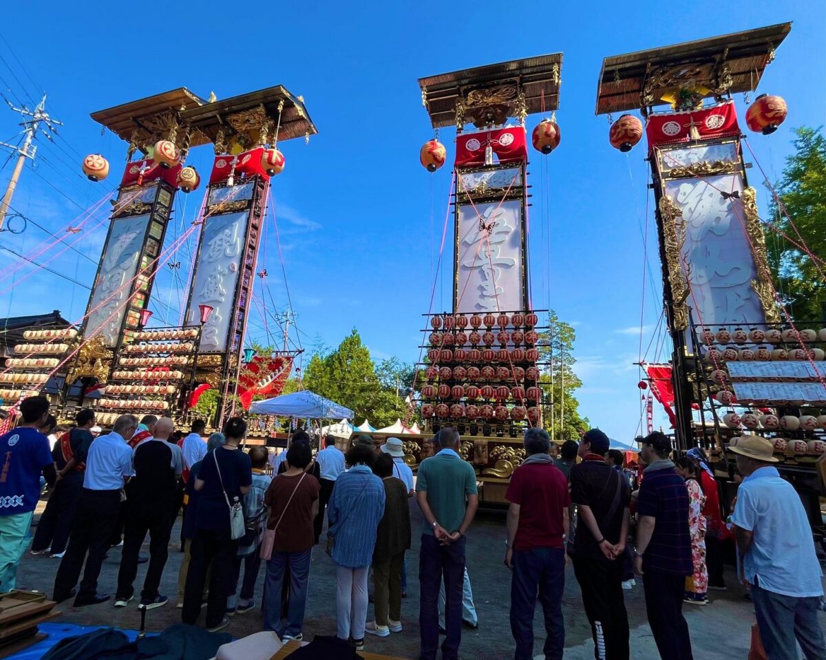 2024年、2025年と「寺家（じけ）キリコ祭り」を催行。人々が神様に祈る姿が見られるようになったという（画像提供：猿女千鶴さん）