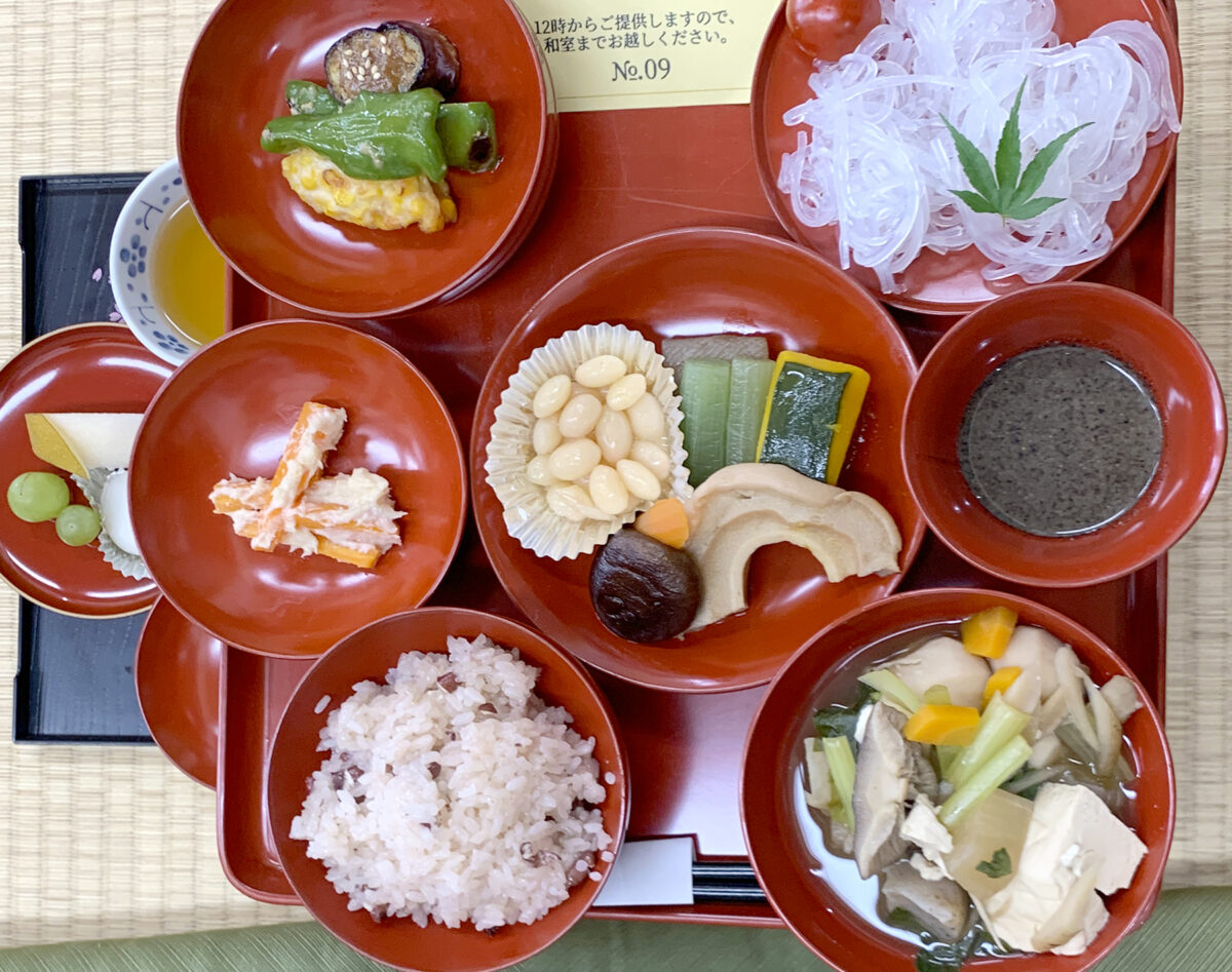 地域に伝わる発酵食を取り入れた「後講ランチ」の一例(撮影:2024年8月 船下智香子さん提供)