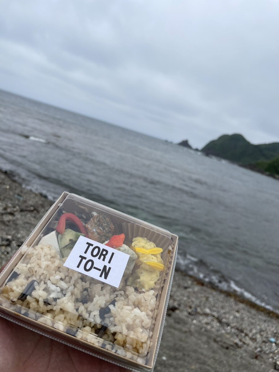 珠洲の海と山の食材を使った洋風のお弁当（写真提供：秋房さん）